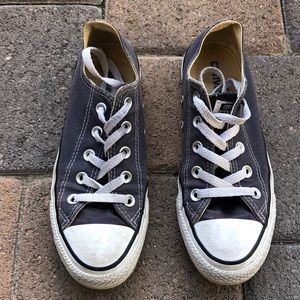Converse shoes (Men 4/Women 6)